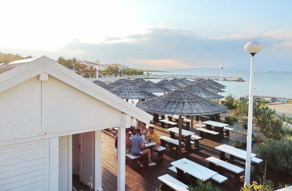 Apartments Sandra Вир Екстериор снимка