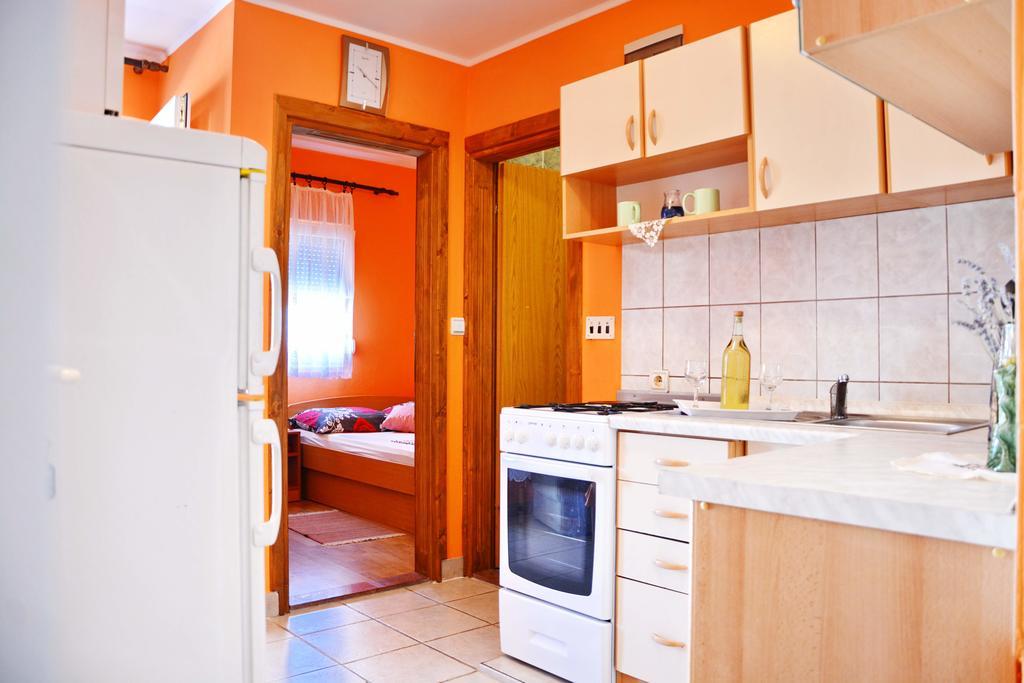 Apartments Sandra Вир Екстериор снимка