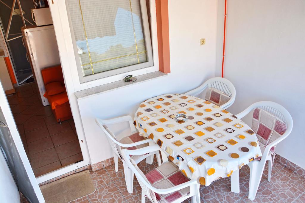 Apartments Sandra Вир Екстериор снимка
