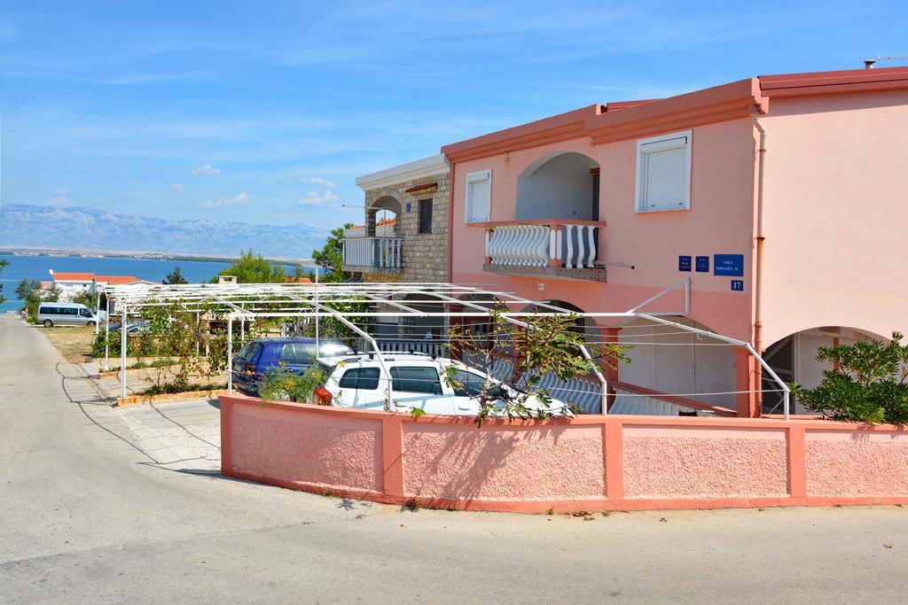 Apartments Sandra Вир Екстериор снимка
