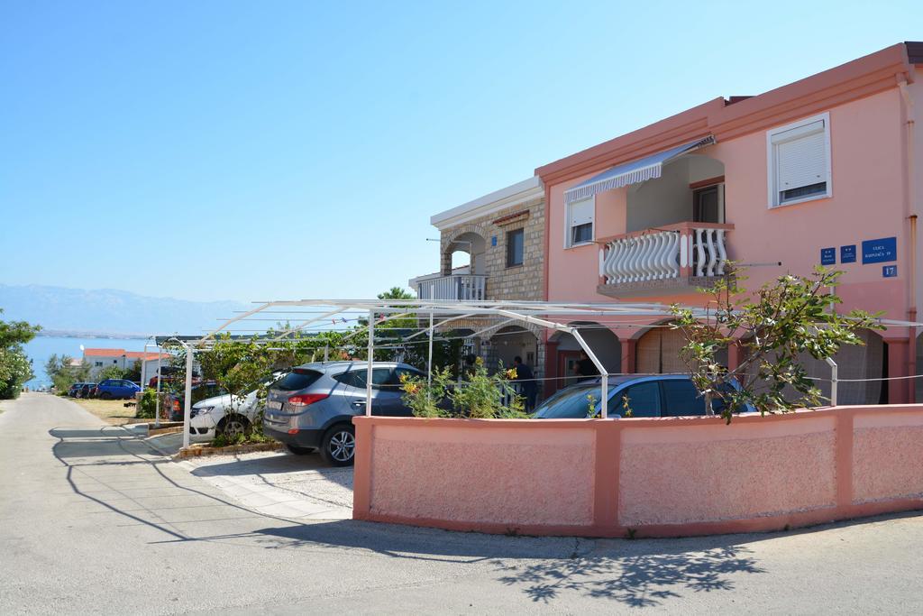 Apartments Sandra Вир Екстериор снимка