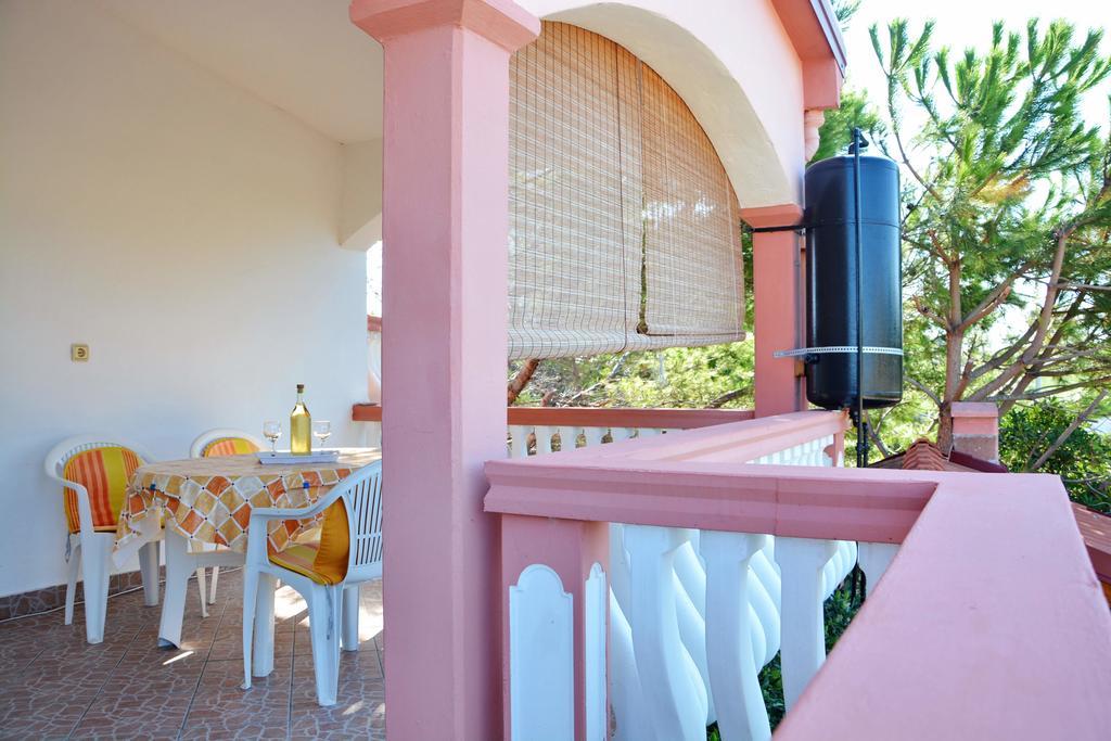 Apartments Sandra Вир Екстериор снимка