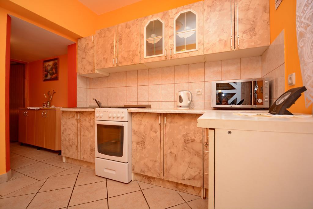 Apartments Sandra Вир Екстериор снимка