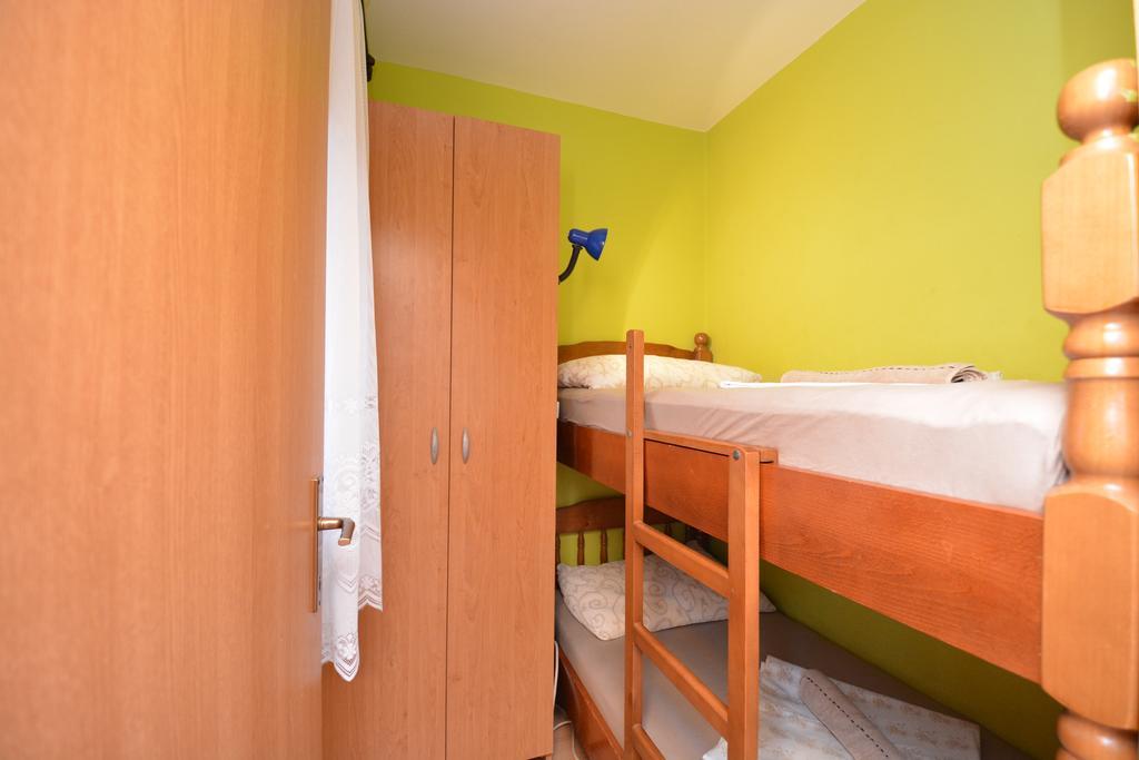 Apartments Sandra Вир Екстериор снимка