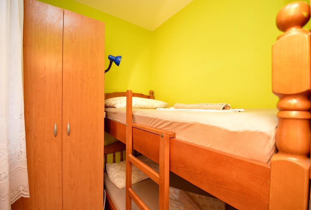 Apartments Sandra Вир Екстериор снимка